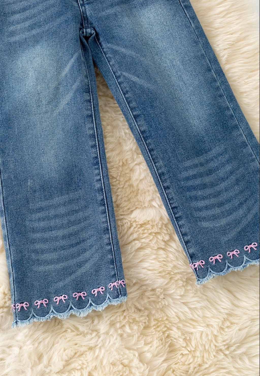 The Sweetheart Bow Jeans 🎀